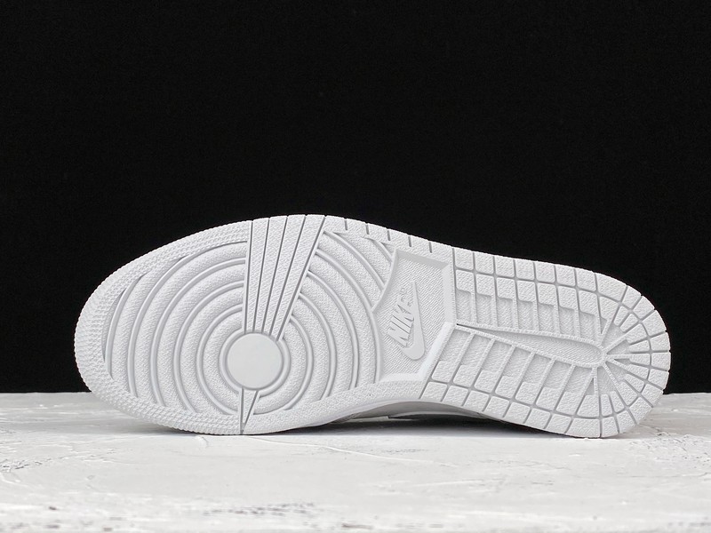 Air Jordan 1 High OG Japan